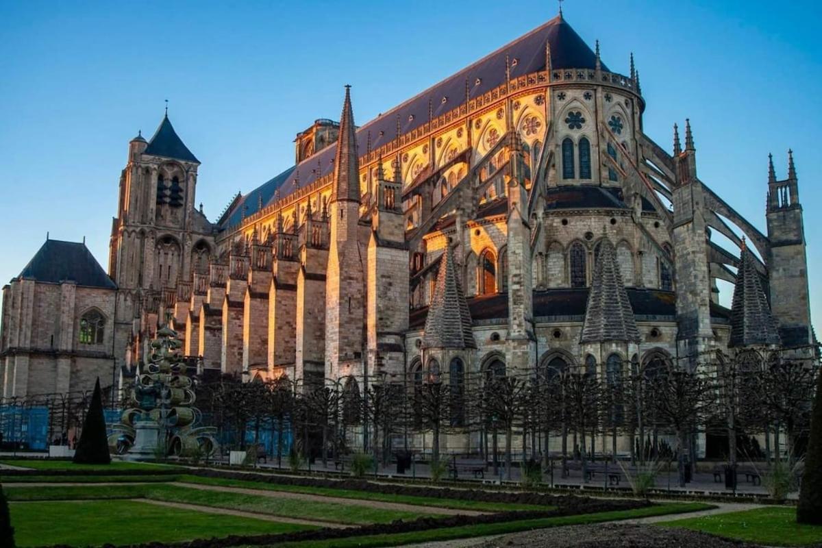 Lumineux & Convivial Lejlighed Bourges Eksteriør billede